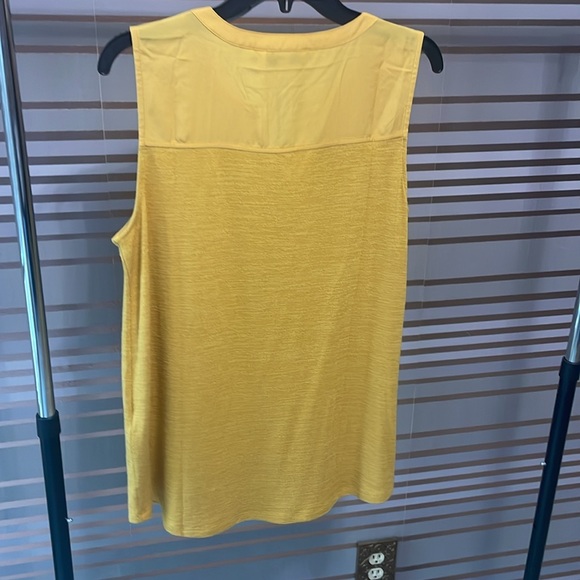 NWT women’s size large golden yellow top by 41 Hawthorn - Picture 6 of 7